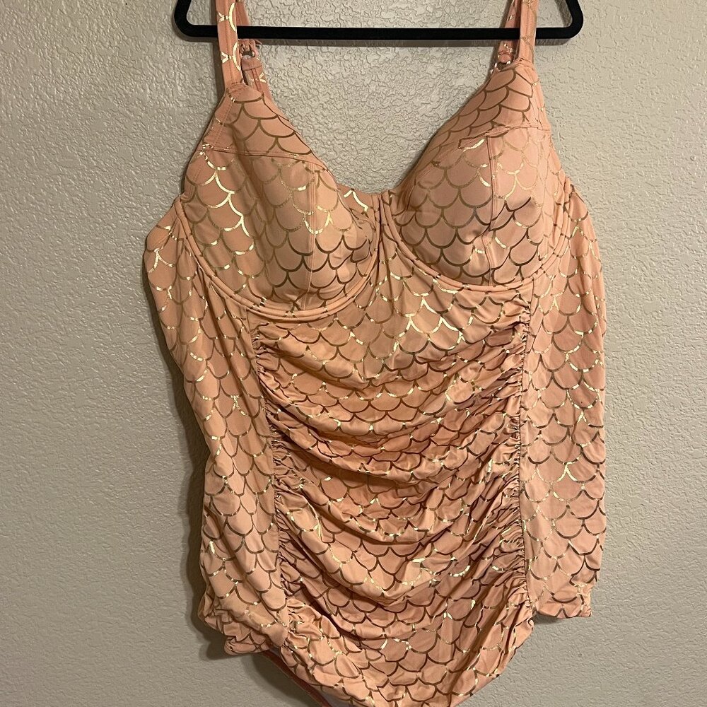 Plus Size Underwire Swimsuit Top – Size 6